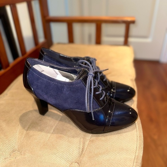 Anne Klein Shoes - Anne Klein iFlex Suede Patient Leather Shoes.